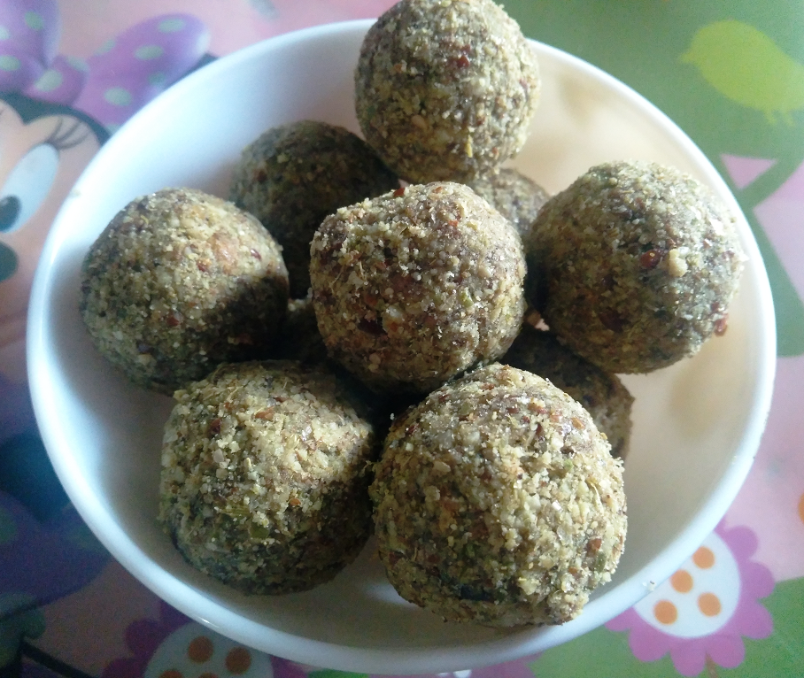 https://www.healthicallykitchen.com/seeds-and-dry-fruits-ladoo/