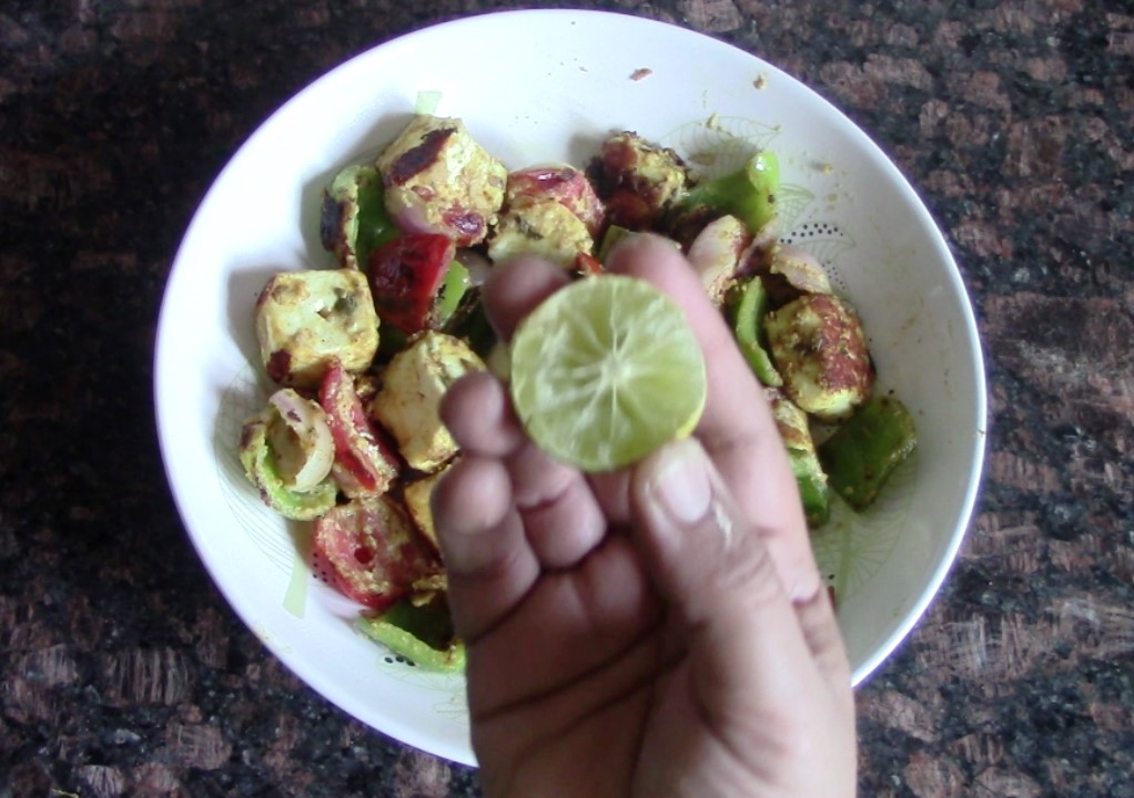 Easy Paneer Tikka Tawa Recipe / Healthy Indian Starter Recipe