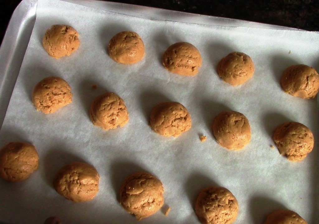 Eggless orange crinkle cookies with wheat flour