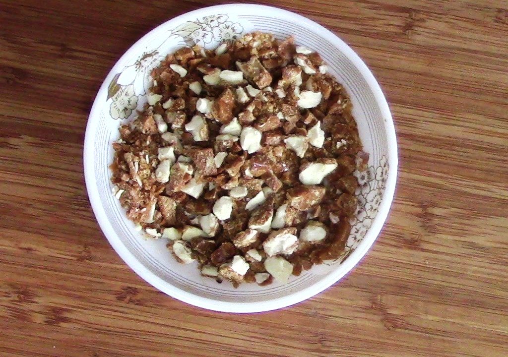 How To Make Praline | Almond Praline Recipe With Jaggery