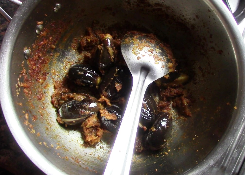 How to Make Bharwa Baingan ki sabji