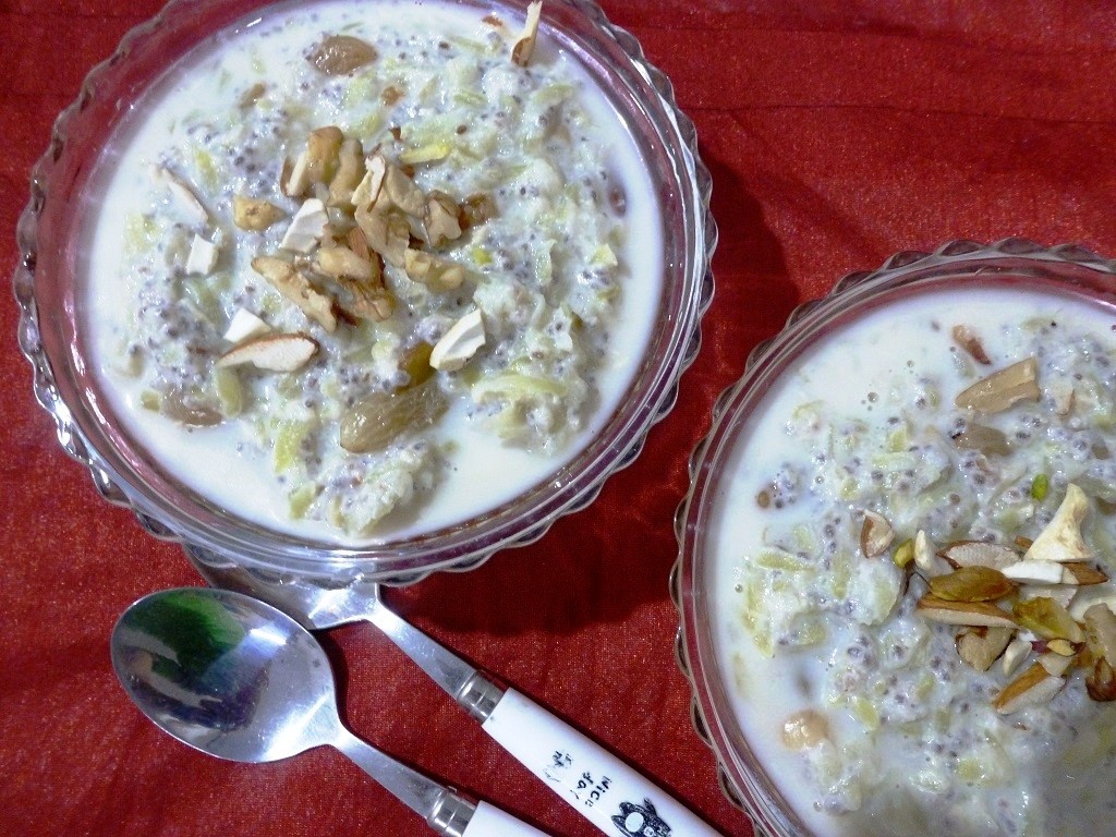 5 Easy & Healthy Sweetdish For Navratri Festival Under 15 Minutes-Lauki chia seeds kheer