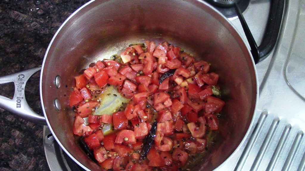 Spicy & Sweet Tomato Chutney Recipe(Bengali Style)