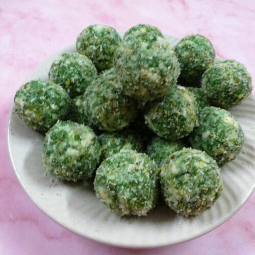 lauki paneer and coconut ladoo