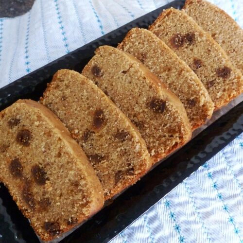 dried fig and almond cake